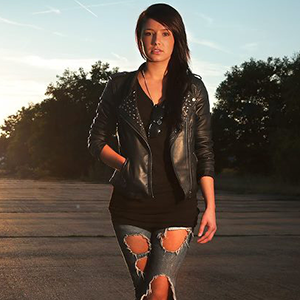 Nicole Cross
